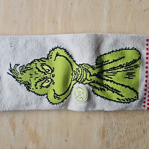 THE GRINCH SOCKS - Picture 4 of 9